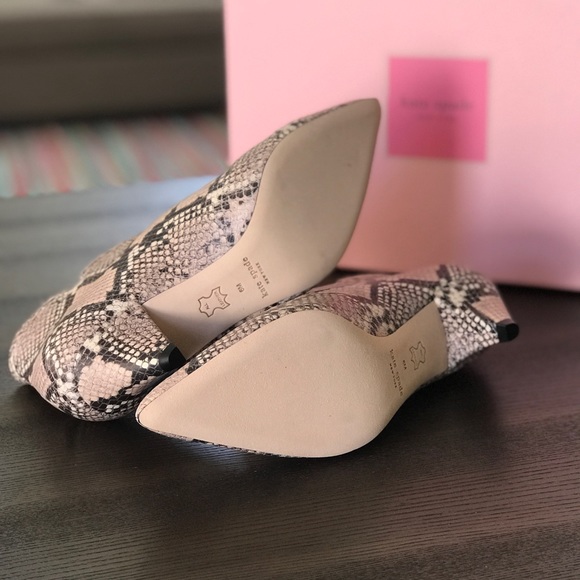 Kate Spade Raelyn (Pale Vellum) Size 6 Booties - Picture 4 of 8